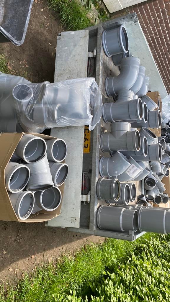 Pvc afvoer stukken 160 en 160-125 verlopen, Ophalen, Afvoer, Pvc, Nieuw