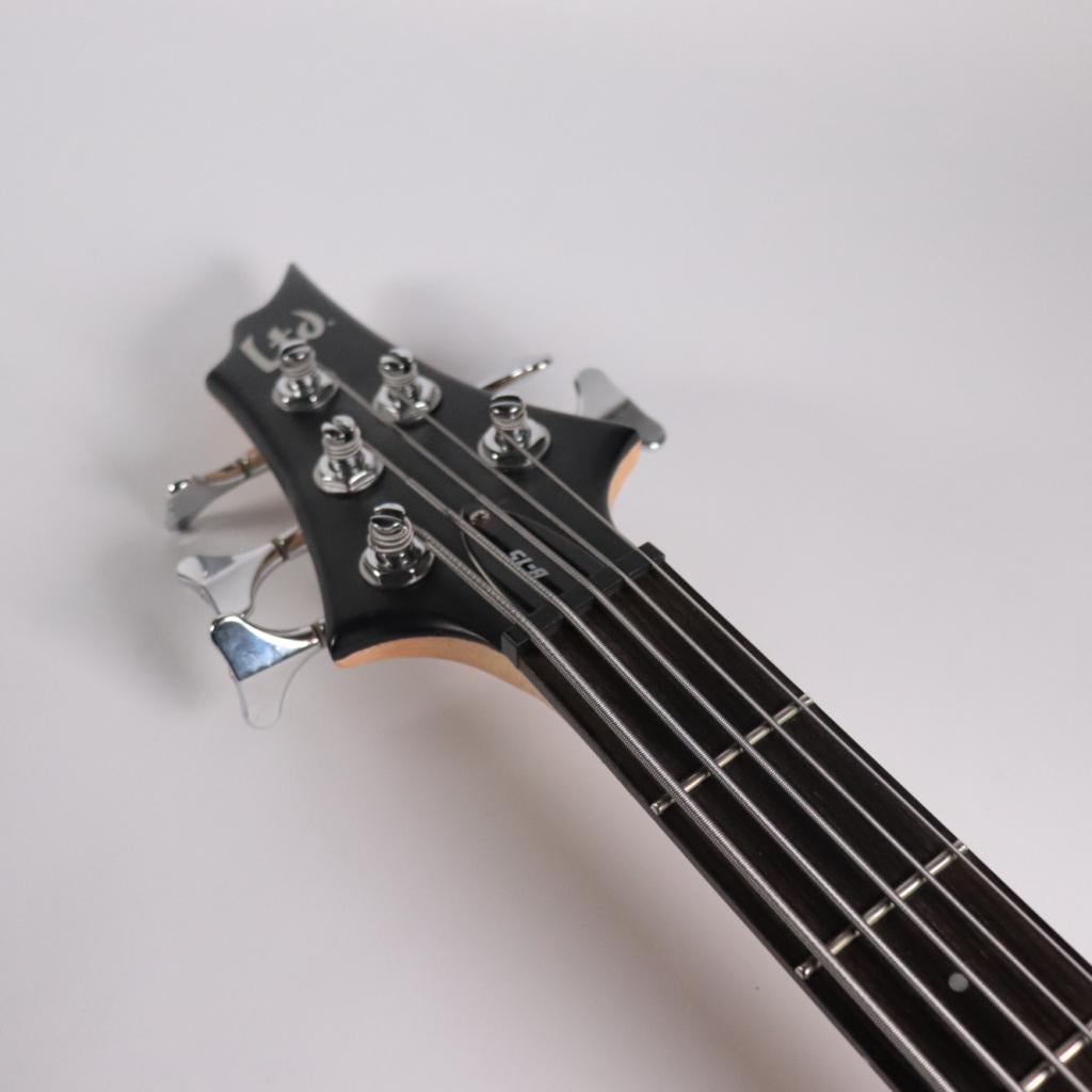 ESP LTD B-15 Bass Black - Zeer nette staat, ESP, Gebruikt, Support@esp.com, 10915 Orchard St
South Gate, CA 90280
USA