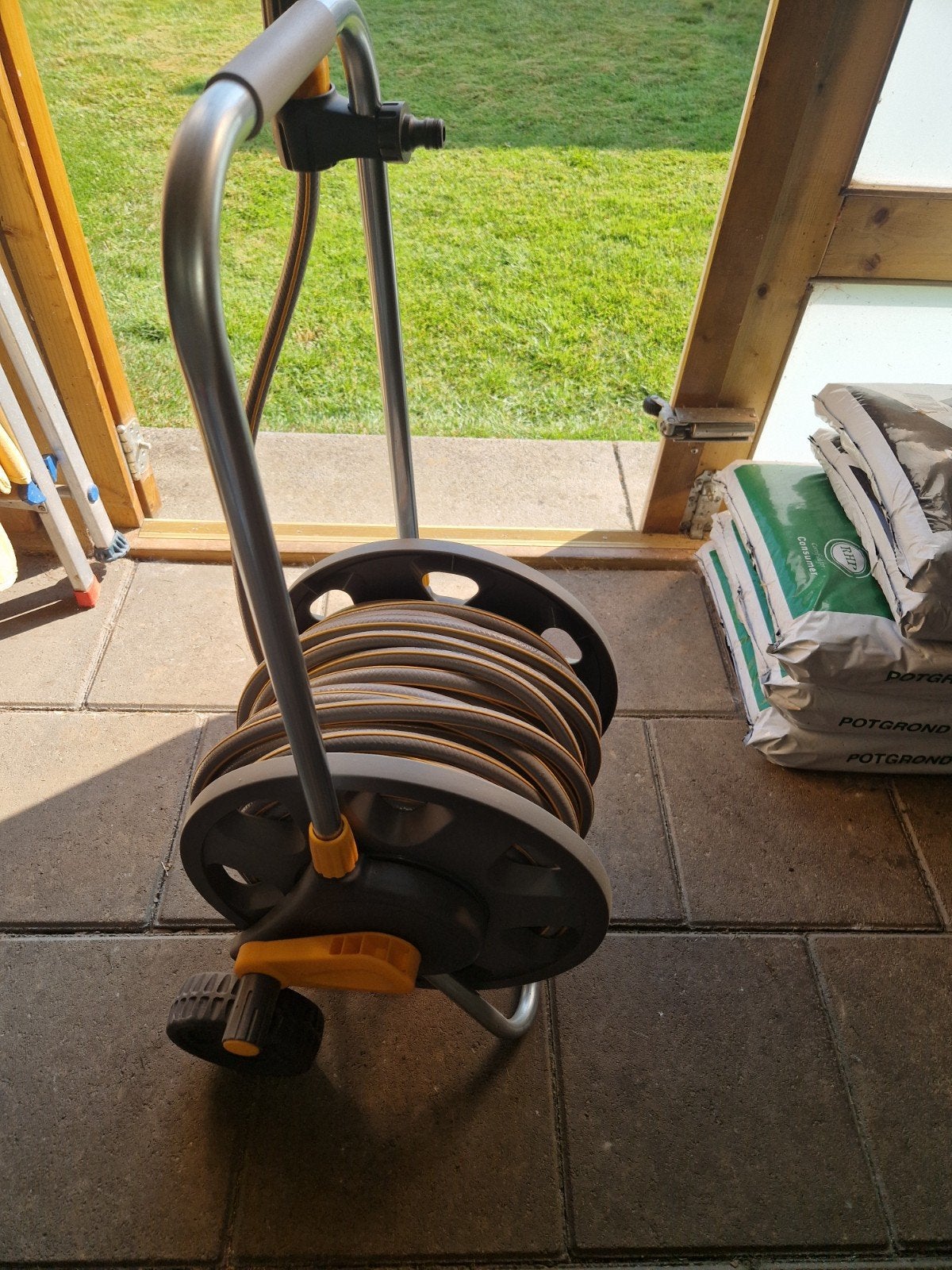 50 meter tuinslang met karretje Hozelock, Tuin en Terras, Tuinslangen, Ophalen, Zo goed als nieuw