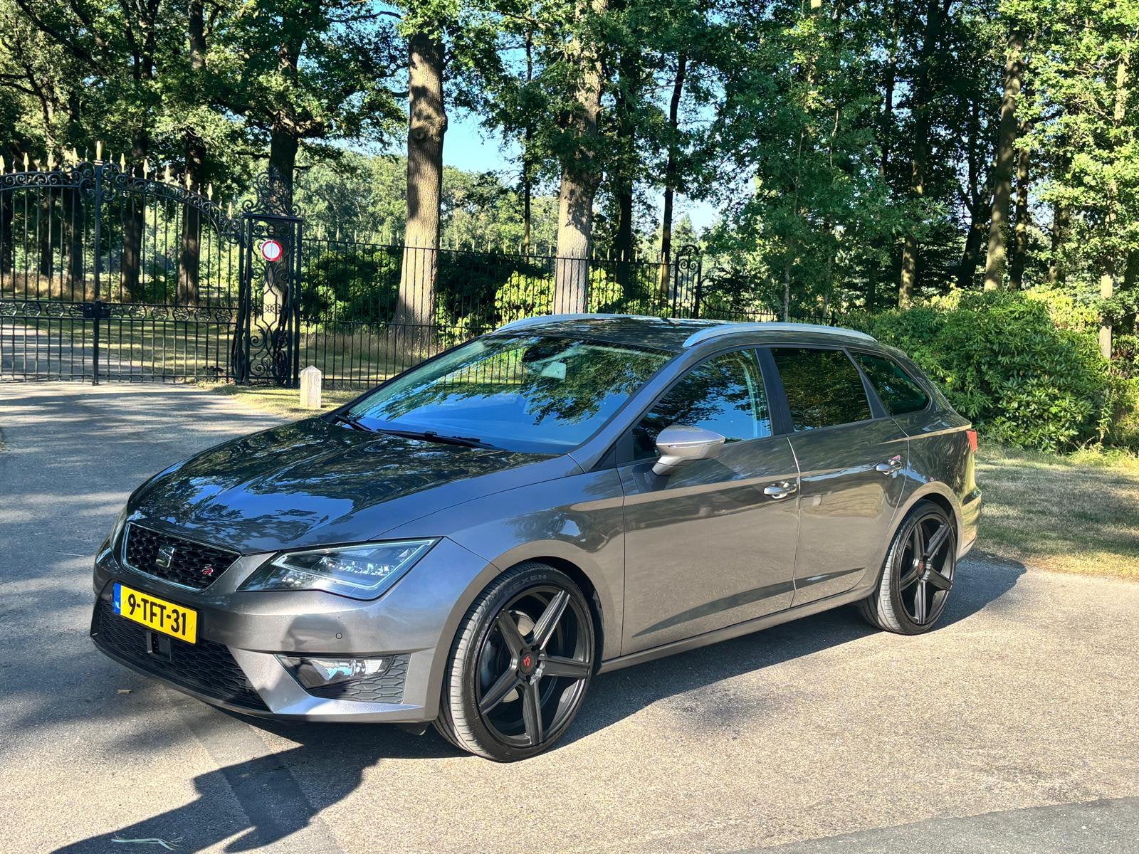 Seat Leon st1.4 TSI FR 140 pk 2014 Grijs, Voorwielaandrijving, Euro 5, Zwart, 4 cilinders