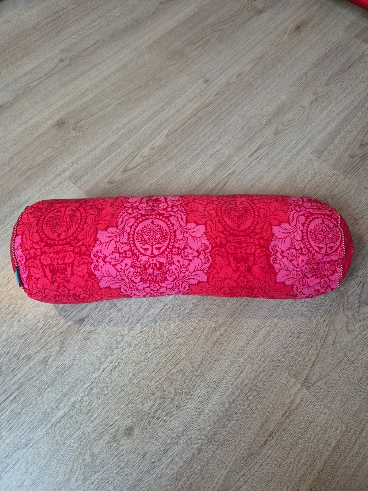 Pip Studio Rolkussen Rood/Roze met Print, Ophalen, Zo goed als nieuw, Rolkussen, Cilindervormig