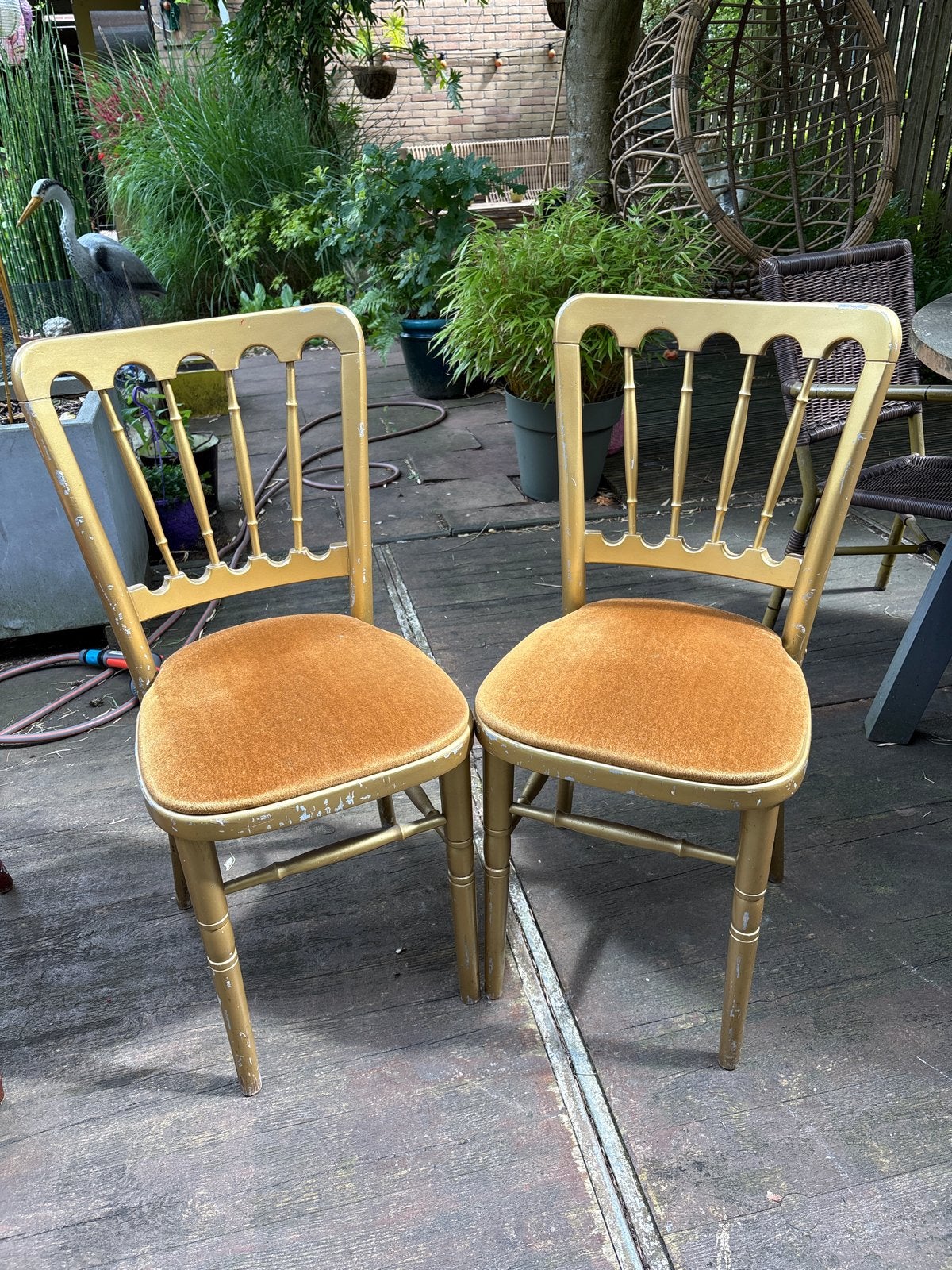 Set van 2 gouden Radomsko stoelen, Ophalen