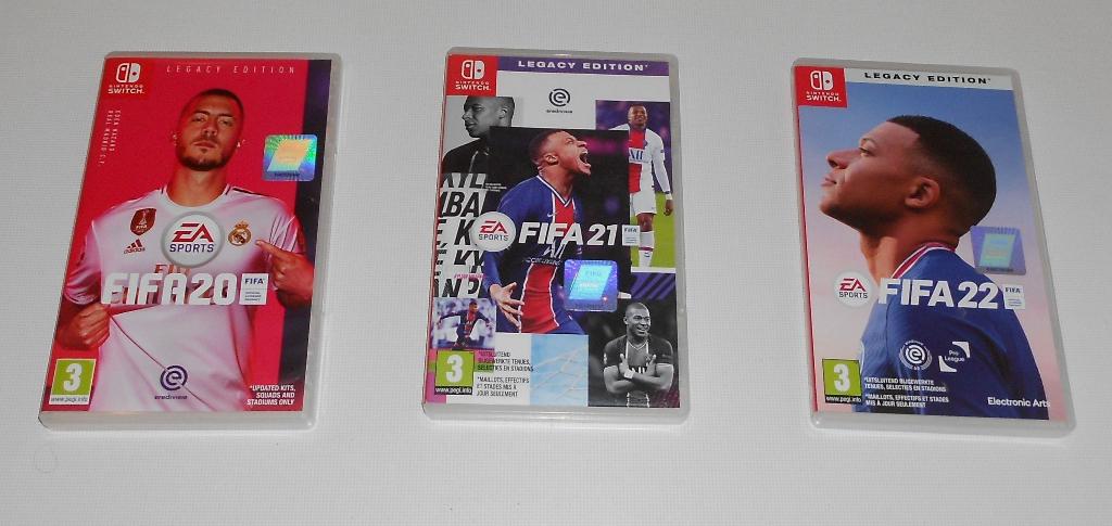 Nintendo Switch: FIFA 20-21-22  3x voetbal games + cases., Spelcomputers en Games, Games | Nintendo Switch, Gebruikt, Sport, 3 spelers of meer