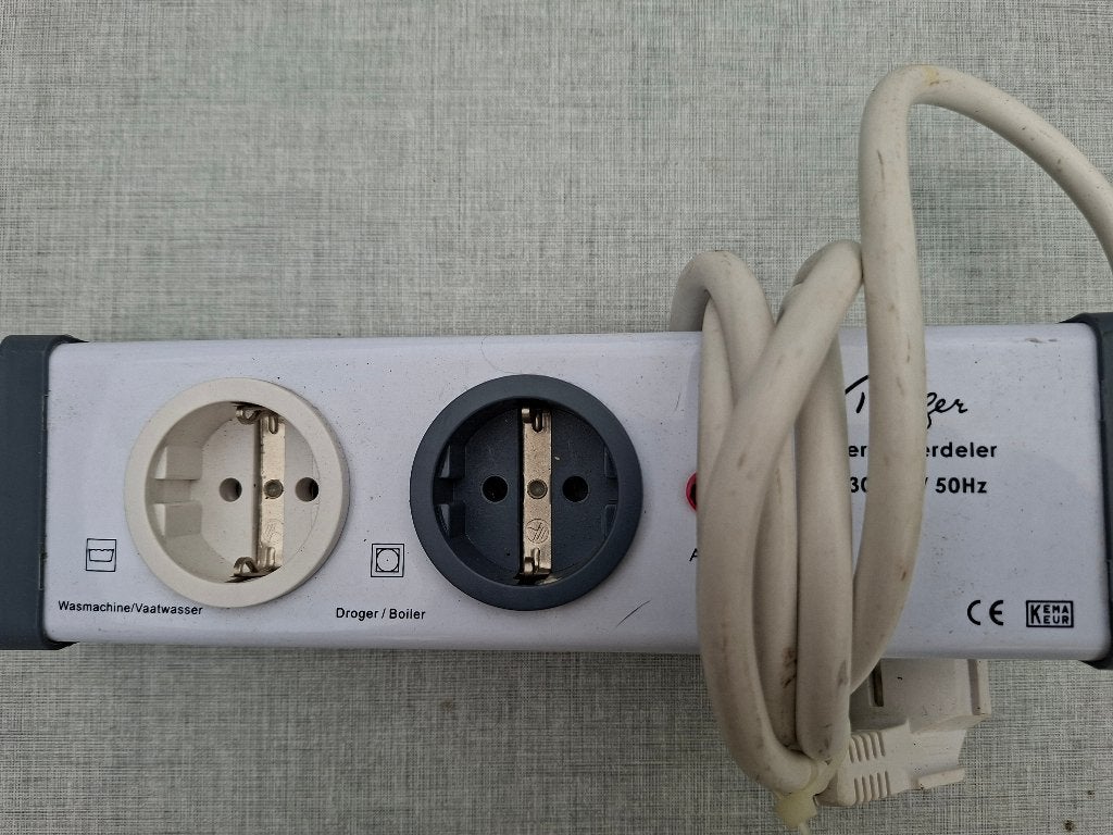 Energieverdeler, Ophalen of Verzenden, Zo goed als nieuw, Stopcontact