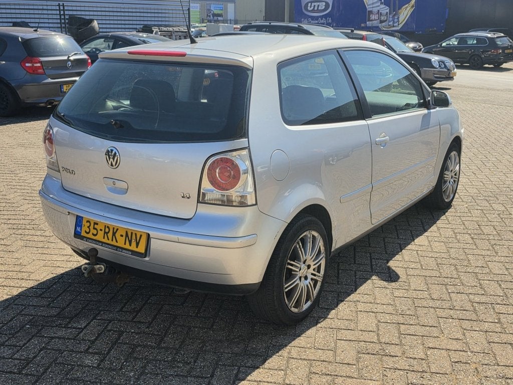 Volkswagen Polo 1.4-16V Trendline 3Drs APK 03-2027 ✅, Gebruikt, 49 €/maand, Origineel Nederlands, Handgeschakeld