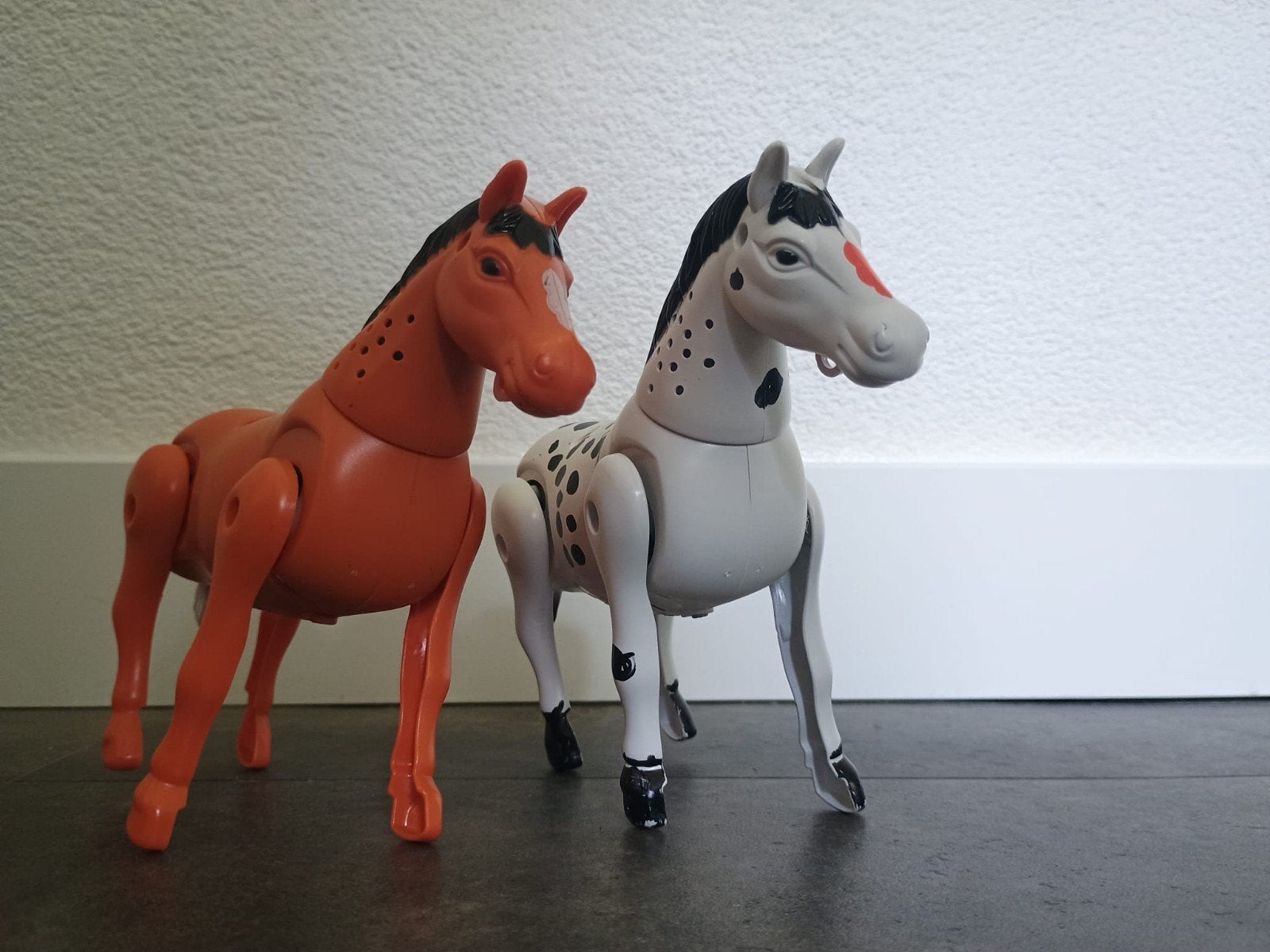 Zelfrijdende paarden met geluid - Set van 2, Ophalen of Verzenden, Gebruikt, Jongen of Meisje
