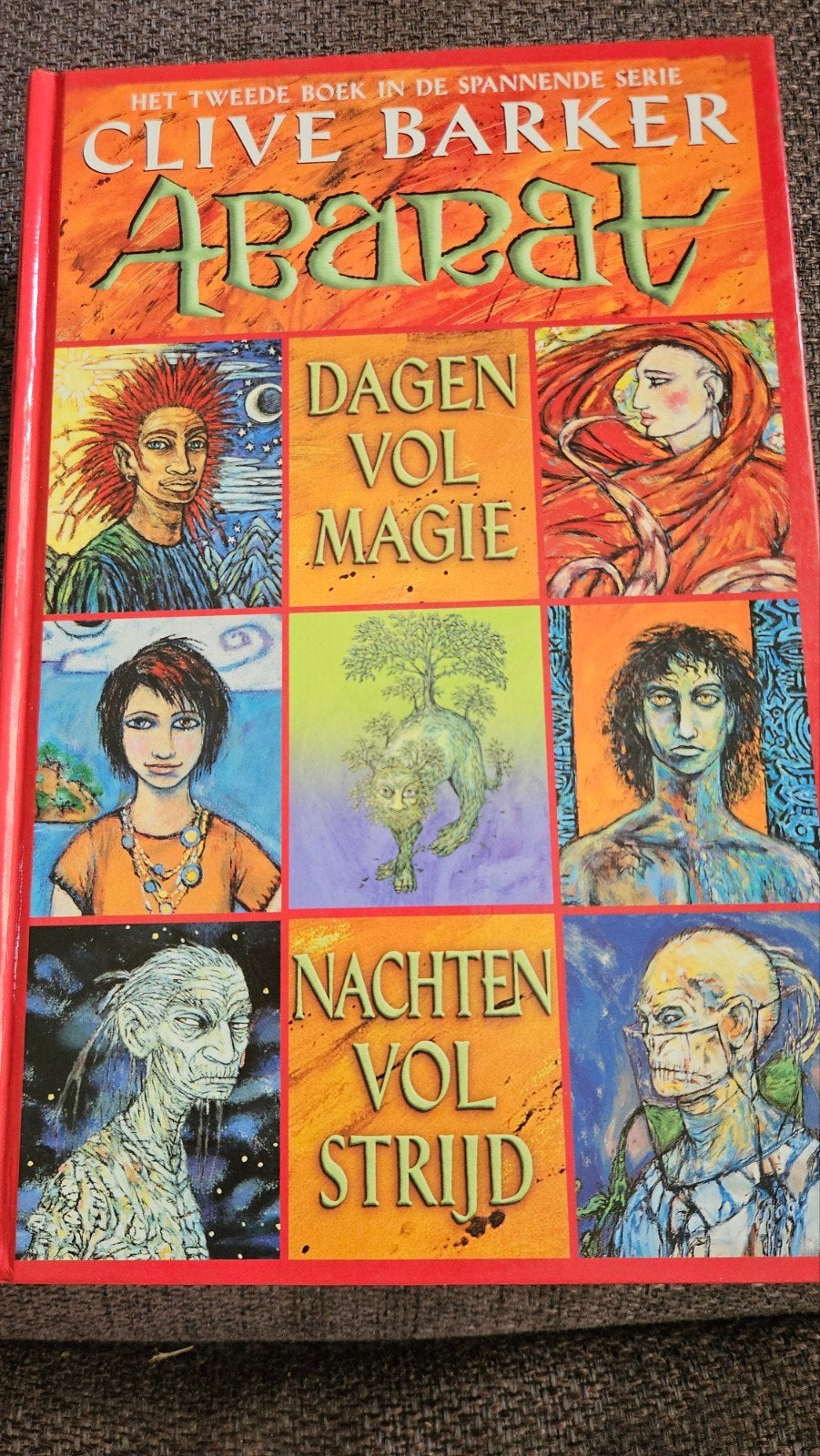 Abarat: Dagen vol Magie, Nachten vol Strijd - Clive Barker, Ophalen of Verzenden, Zo goed als nieuw, Clive Barker, Fictie