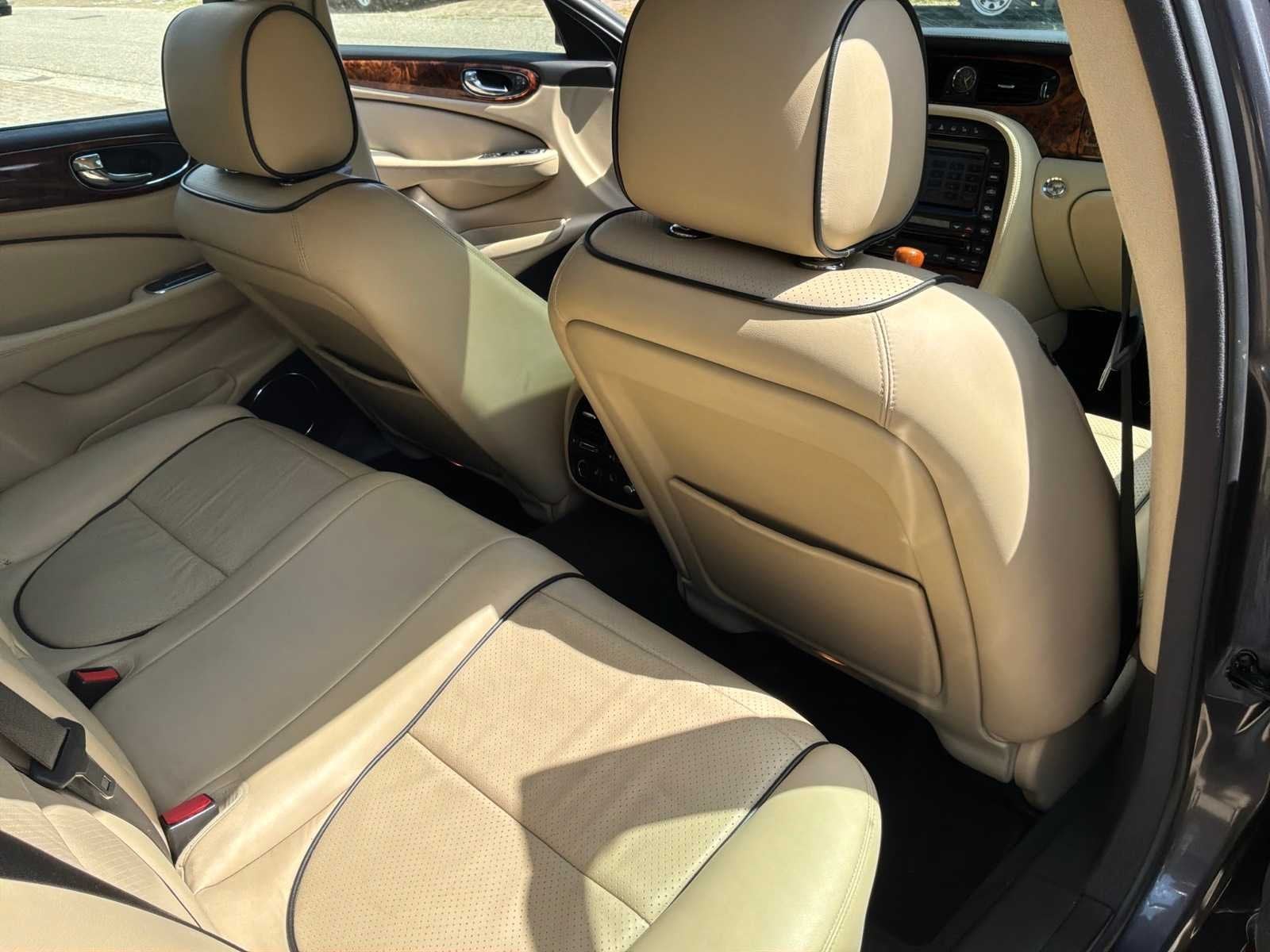 2009 Jaguar XJ 2.7D V6 Personenauto, Auto's, Jaguar, Achterwielaandrijving, Gebruikt, 197 €/maand, XJ