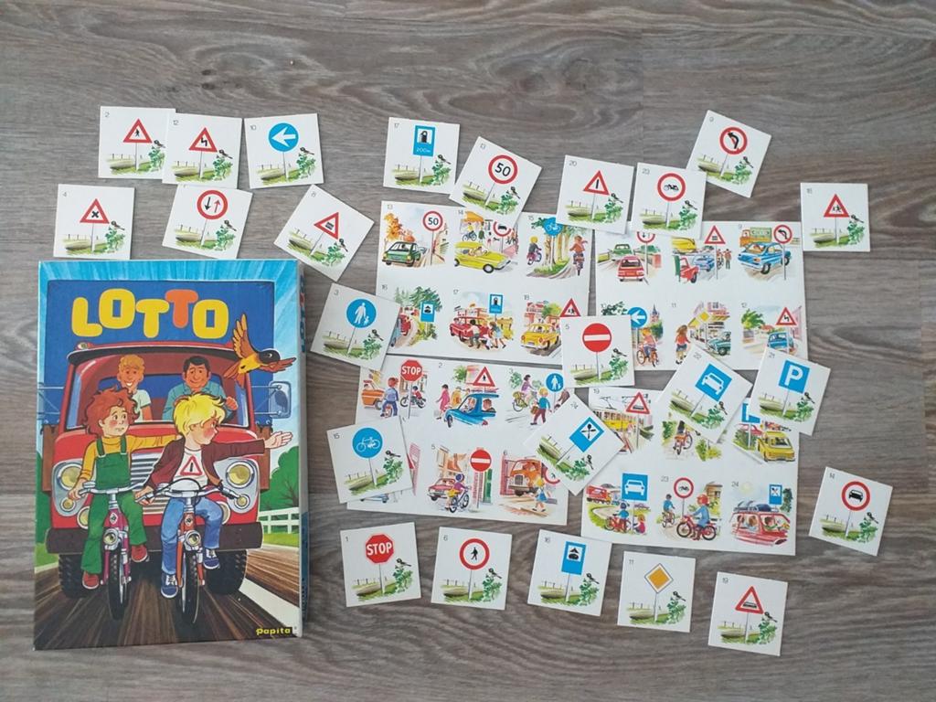 Lotto verkeersborden, Vijf spelers of meer, Ophalen of Verzenden, Zo goed als nieuw