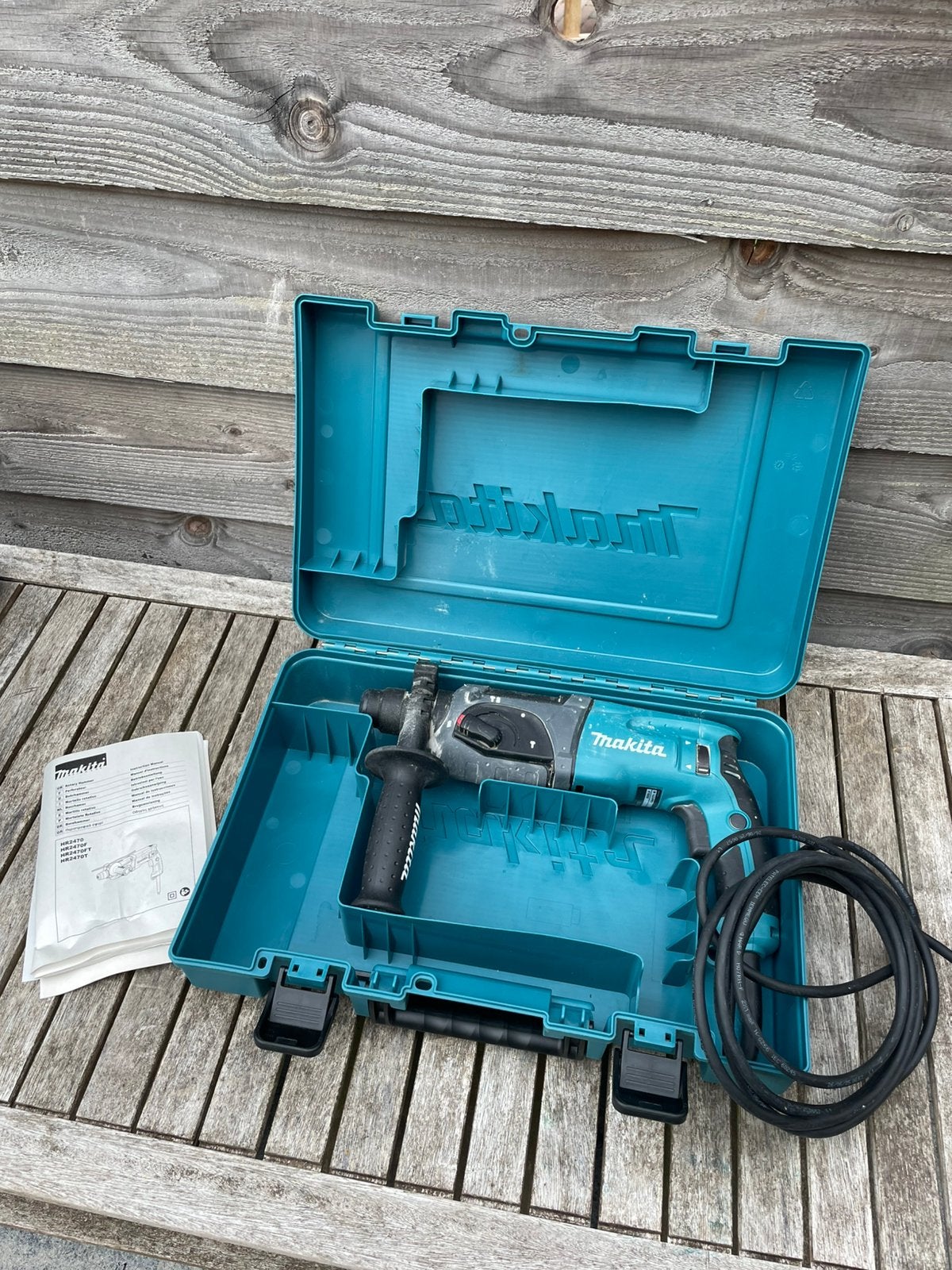 Makita hr2470 sds breekhamer, Doe-het-zelf en Verbouw, Gereedschap | Boormachines, Ophalen, Zo goed als nieuw, Boor- en/of Breekhamer