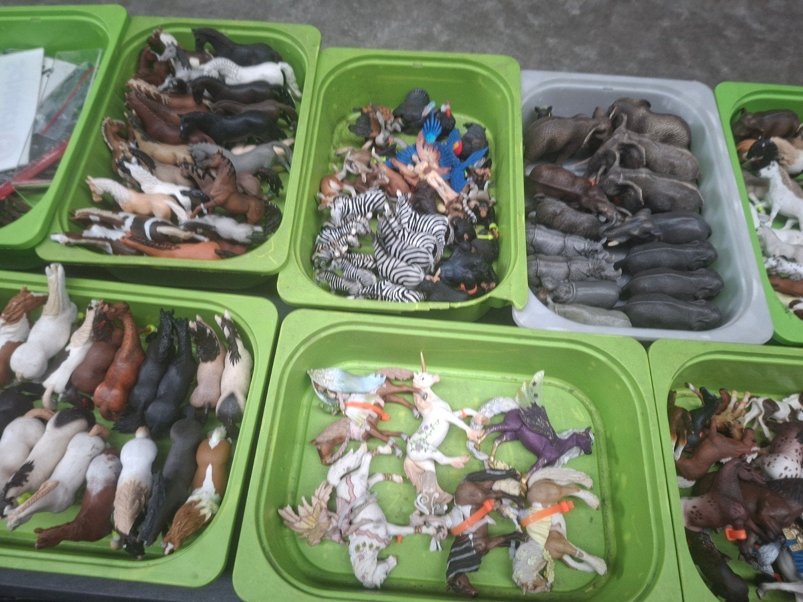 11 juli     kom kijken in ureterp selmien west 6A, Verzamelen, Dierenverzamelingen, Ophalen, Paard, Beeldje of Figuurtje
