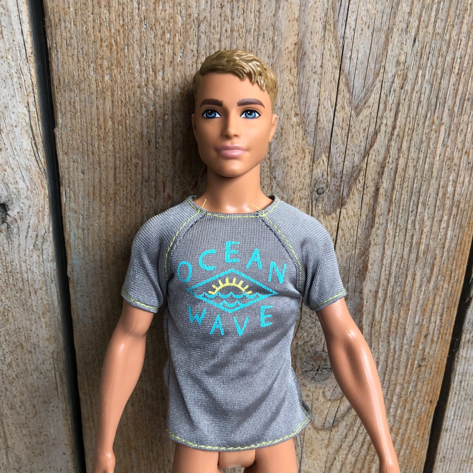 Grijs shirt voor Ken, Ophalen of Verzenden, Zo goed als nieuw, Barbie