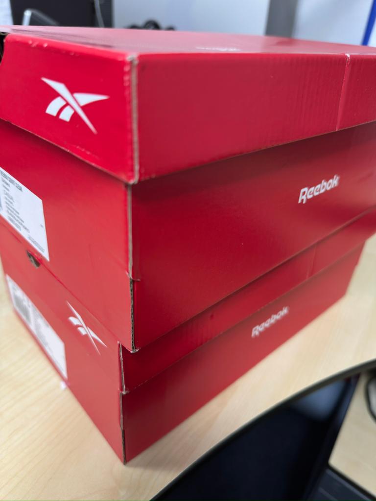 Reebok maat 39, Ophalen, Zwart, Nieuw, Veterschoenen