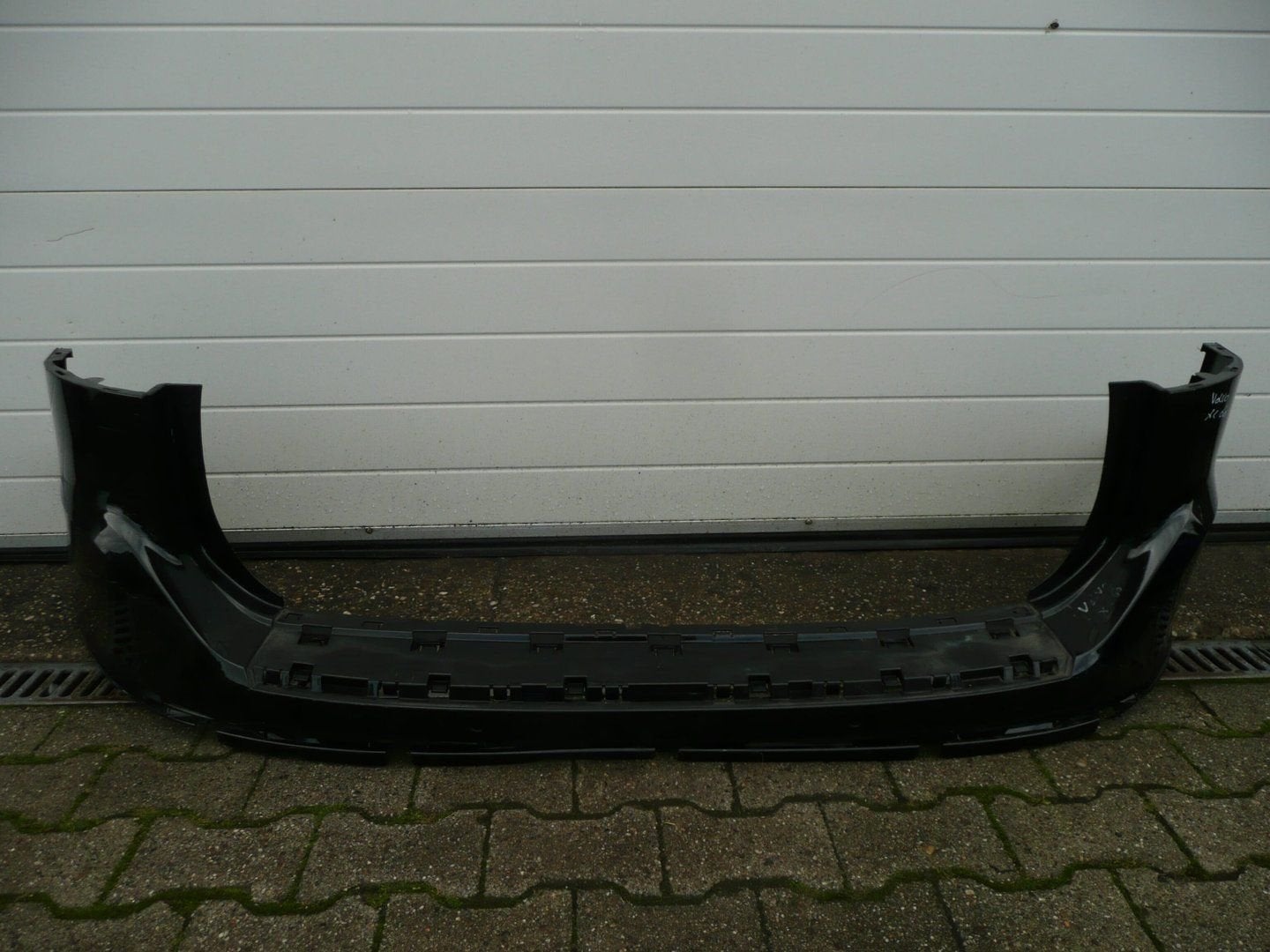Volvo XC60 Bumper Achterbumper PDC gaten Nr: 30763426, Gebruikt, -, -, Ophalen of Verzenden