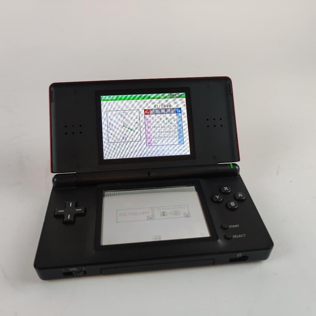 Nintendo DS Rood Zwart || Stylus Zonder lader €79.99!, Spelcomputers en Games, Spelcomputers | Nintendo DS, DS Lite, Ophalen of Verzenden