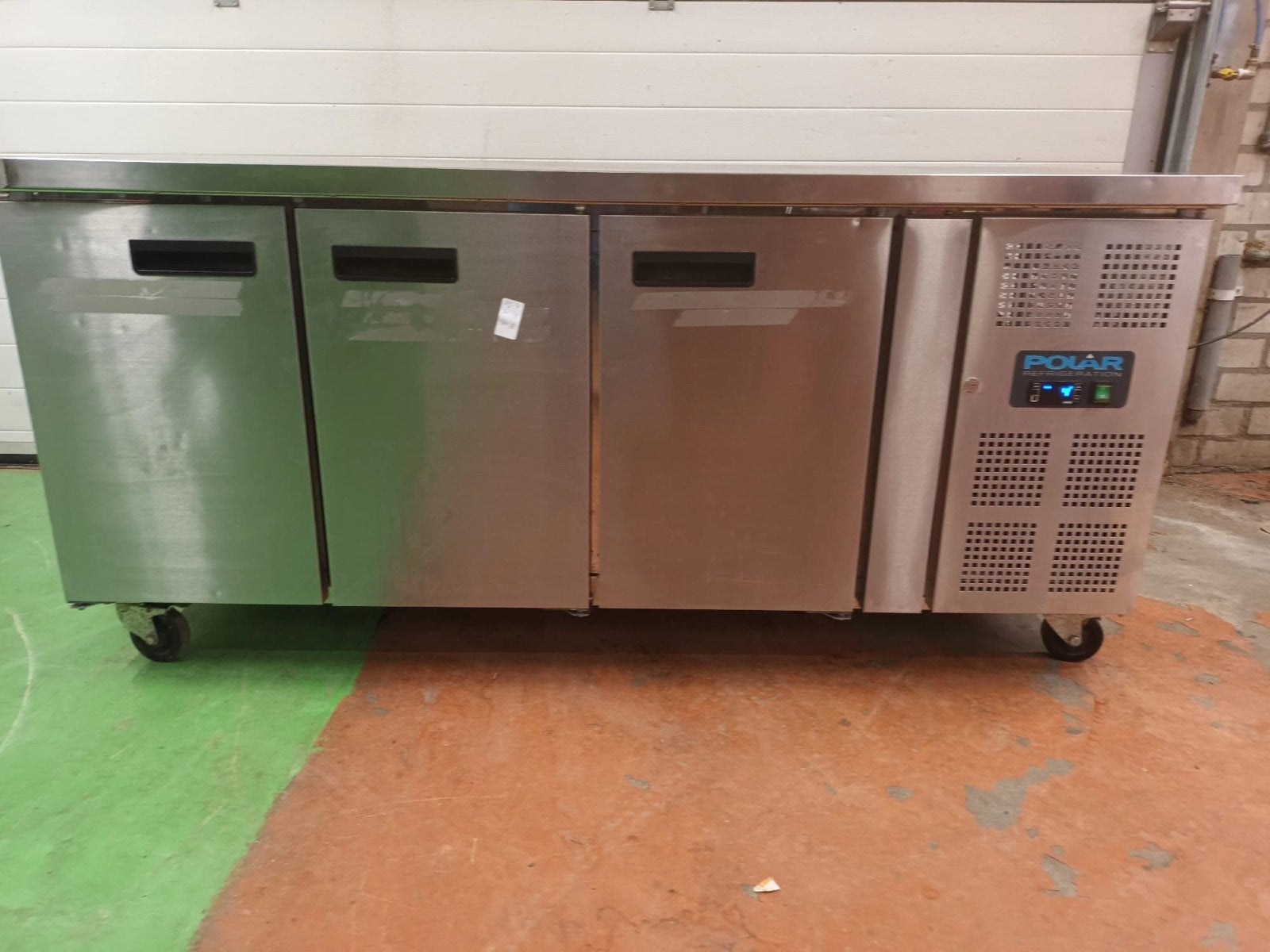 Polar Koelwerkbank met 3 deuren koelwerkbank saladete horeca, 200 liter of meer, 60 cm of meer, Ophalen, 85 tot 120 cm