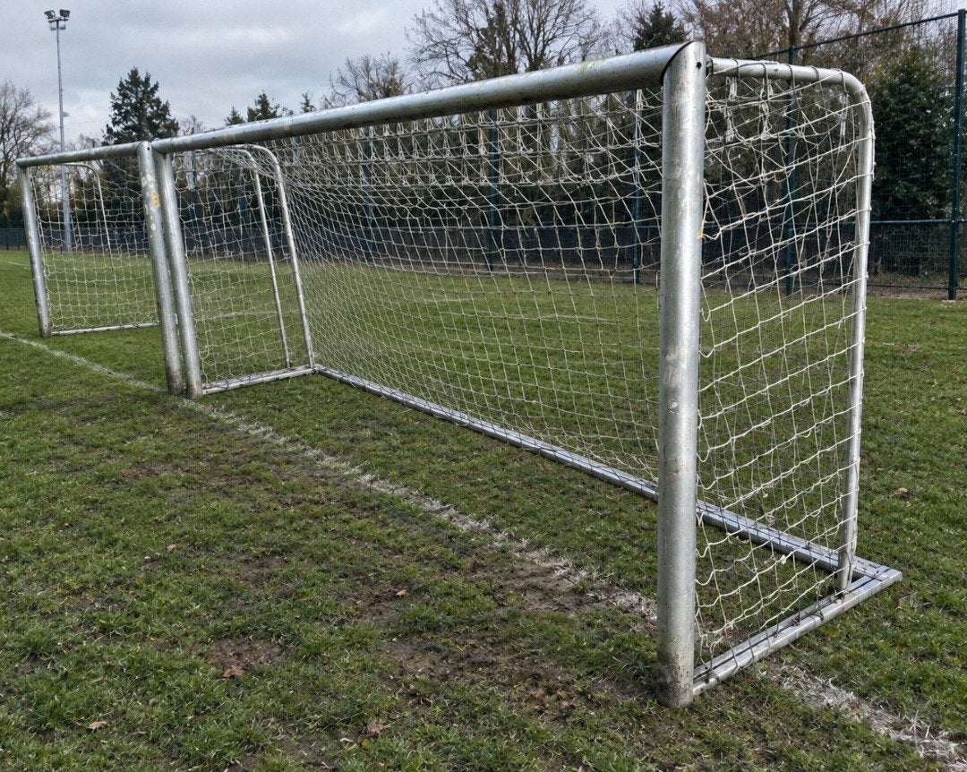Aluminium voetbaldoel 5x2m met net - Goede staat, Ophalen, Gebruikt