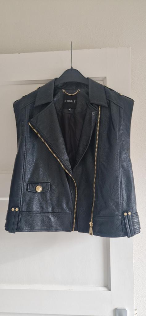 Gilet nikkie leer look jasje bikerjas, Zwart, Ophalen of Verzenden, Zo goed als nieuw, Jasje