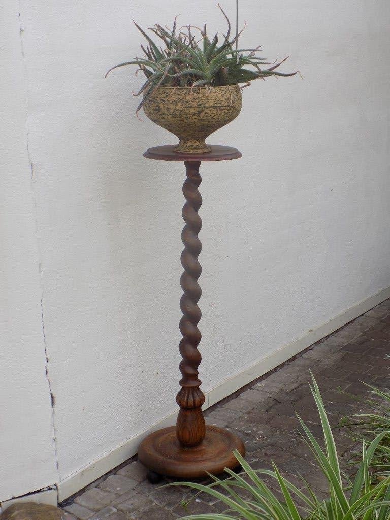 Plantenzuil pedestal brocante gedraaide voet klassiek, Ophalen of Verzenden, Gebruikt, Hout