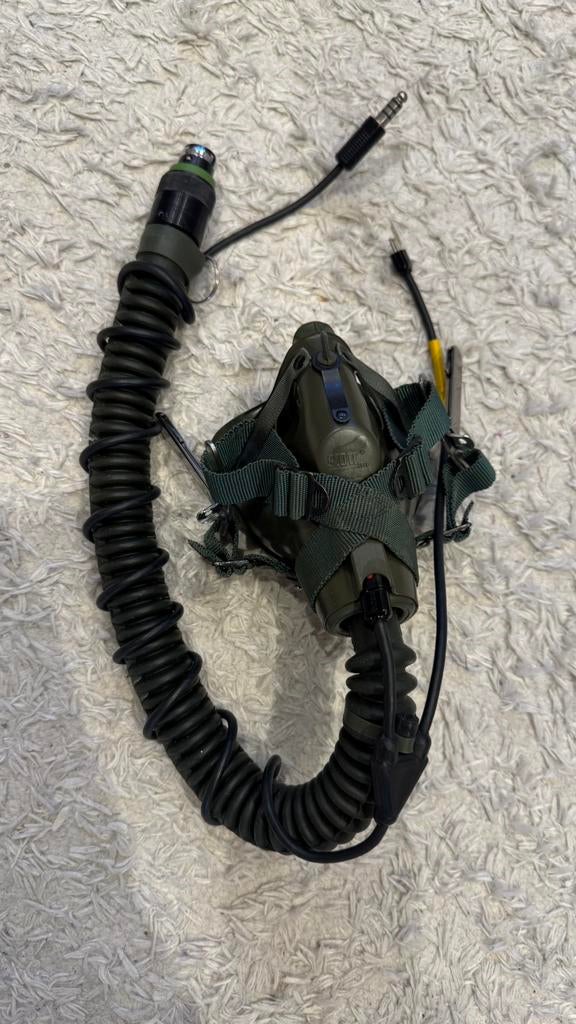Mbu-5 zuurstofmasker voor pilotenhelm met T bajonetten, Ophalen of Verzenden, Landmacht, Nederland, Kleding of Schoenen