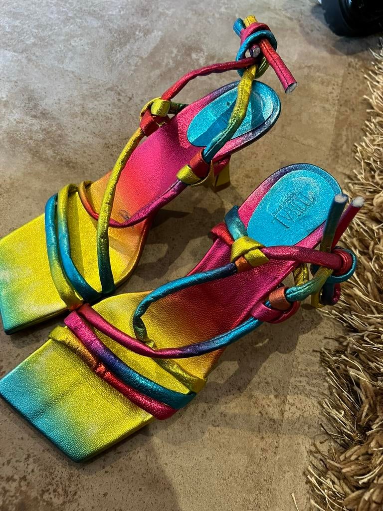 TORAL hakjes maat 39  origineel ZGAN, F, Zo goed als nieuw, Toral, Roze