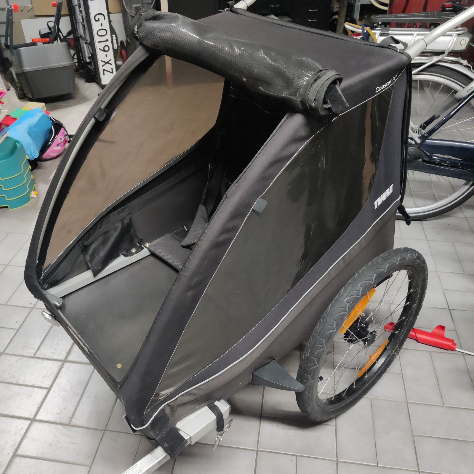 thule coaster xt 2 fietskar zgan, Ophalen, Zo goed als nieuw, Kinderkar, 40 tot 60 kg