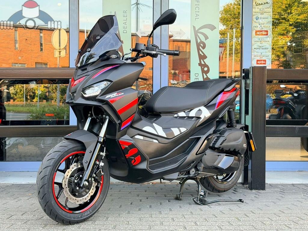 Aprilia SR GT 200 GP Replica 5974km bj. 7-2024 1e eig., Scooter, Bedrijf, Onbekend, APRILIA