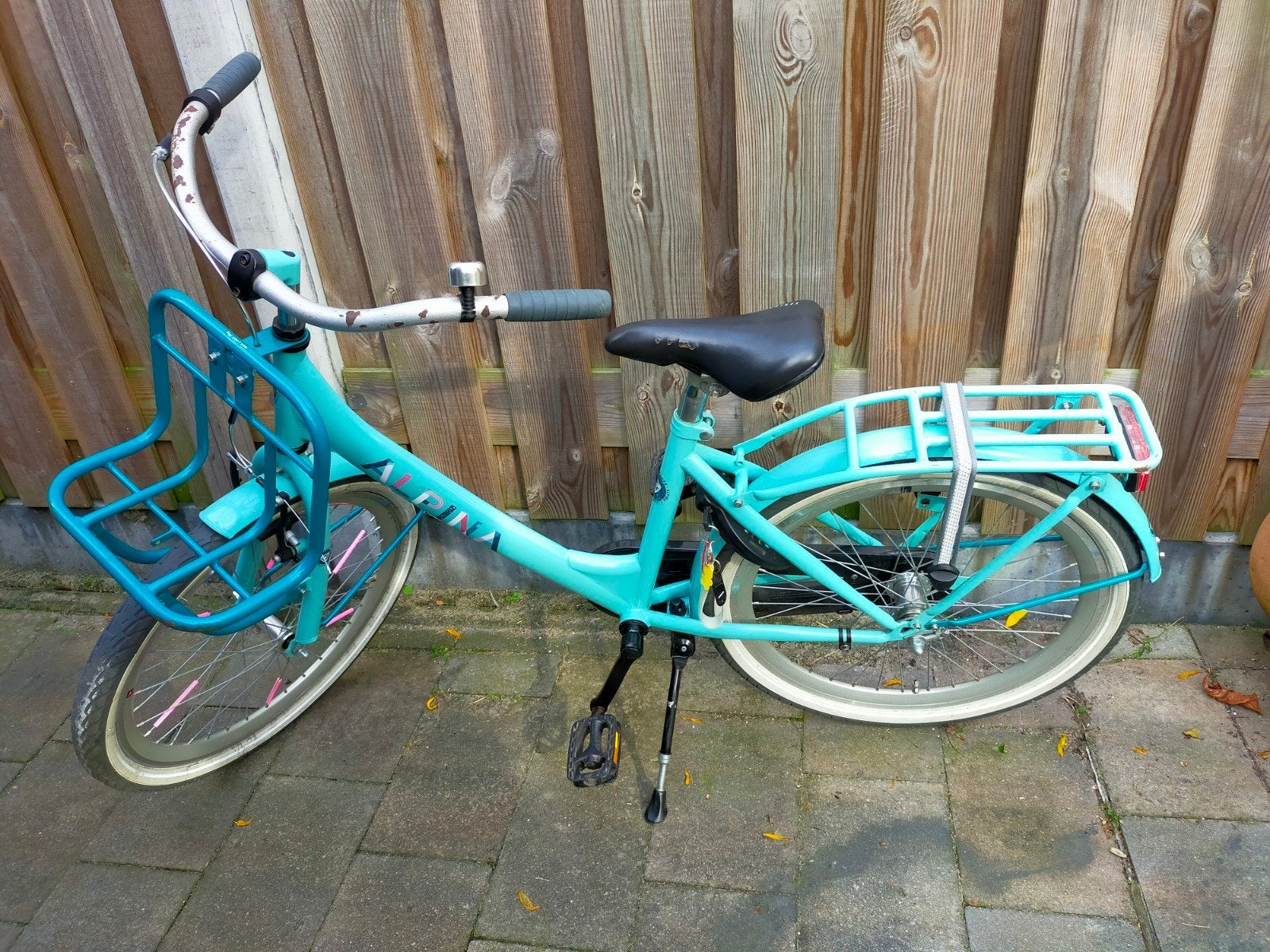 Alpina Clubb 22 inch meisjesfiets, Fietsen en Brommers, Ophalen, Terugtraprem, 22 inch, Gebruikt