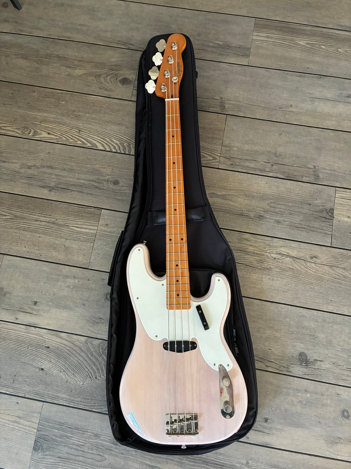 Squier by Fender Classic Vibe 50’s Precision Bass, Muziek en Instrumenten, Snaarinstrumenten | Gitaren | Bas, Zo goed als nieuw