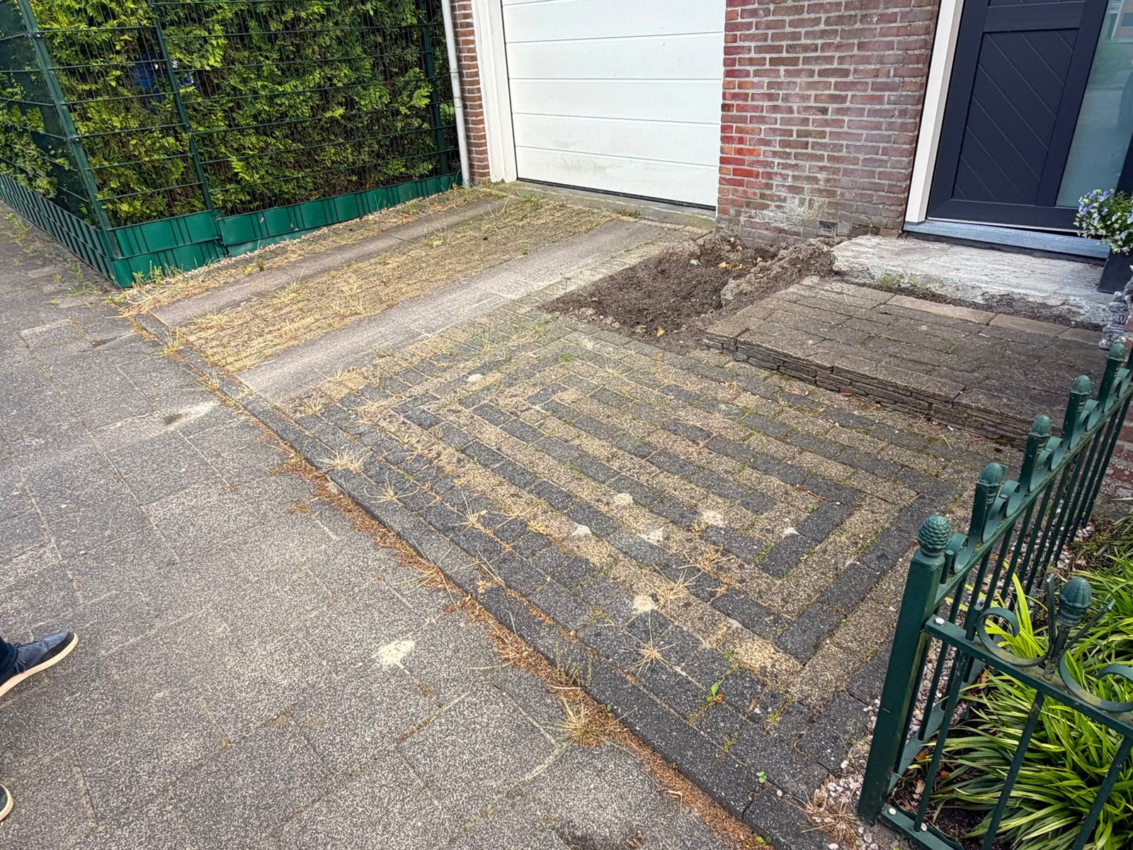 gratis! Betonstraat kei 10 vierkante meter, Ophalen of Verzenden, Zo goed als nieuw, Beton, Klinkers