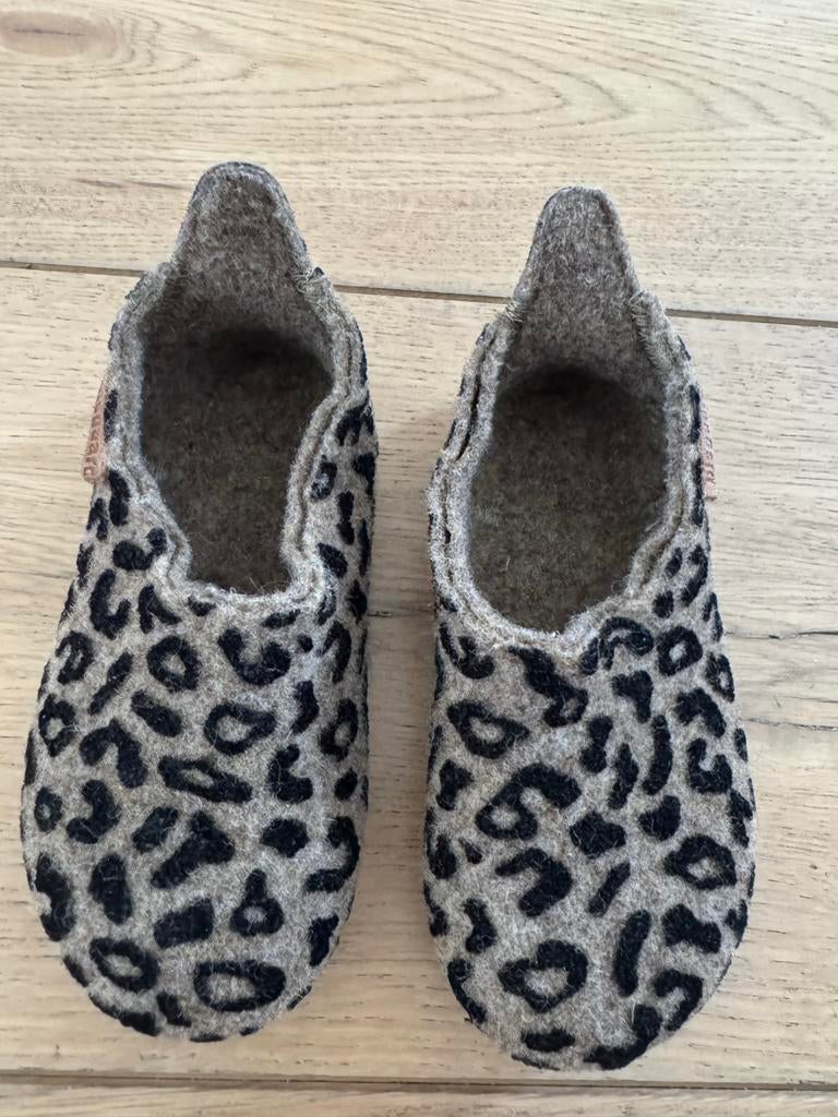 Bisgaard pantoffels met luipaardprint, maat 23, Ophalen of Verzenden, Zo goed als nieuw, Jongen of Meisje, Schoenen
