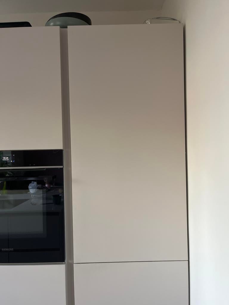 Bauformat Kuchen Koelkastdeur - Sandbeige Zijdemat, Witgoed en Apparatuur, Koelkasten en IJskasten, Ophalen, Zonder vriesvak, 200 liter of meer