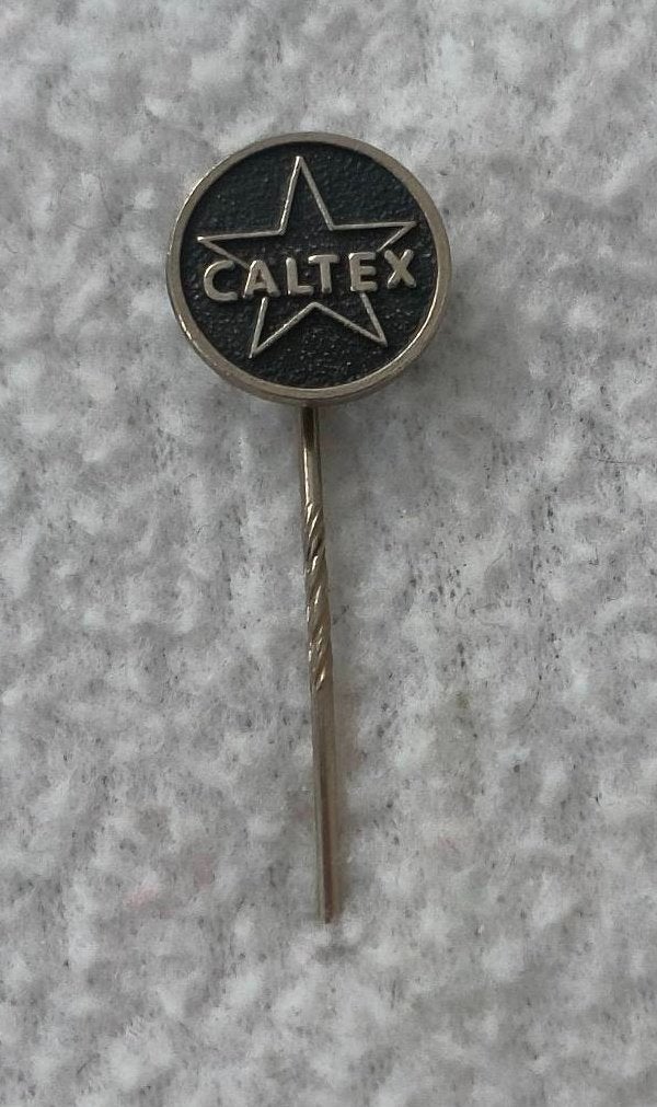 Speldje Caltex, Verzamelen, Ophalen of Verzenden, Zo goed als nieuw, Merk, Speldje of Pin