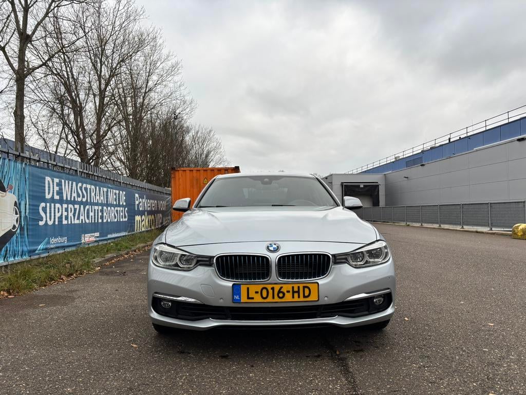 BMW 3-Serie 330e Iperformance 252pk Aut 2017 Grijs, Auto's, Automaat, 1998 cc, Achterwielaandrijving, 252 pk