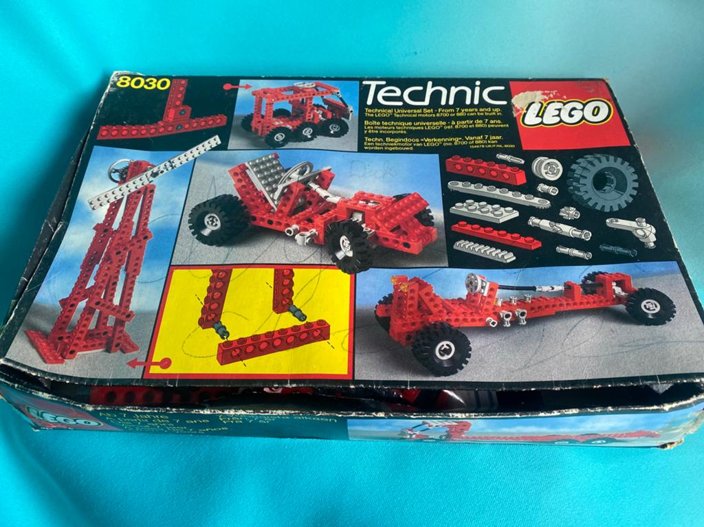 Oude lego technic 8030 universal basic met doos, Gebruikt, Compleet, Lego, Ophalen of Verzenden