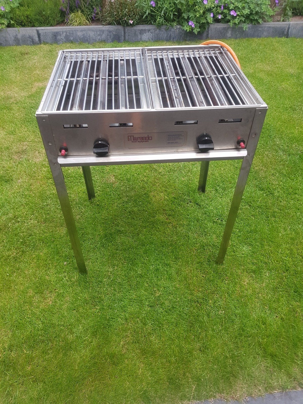 te huur horeca/slagers gas barbecue €20,- per dag., Tuin en Terras, Gasbarbecues, Ophalen of Verzenden, Zo goed als nieuw
