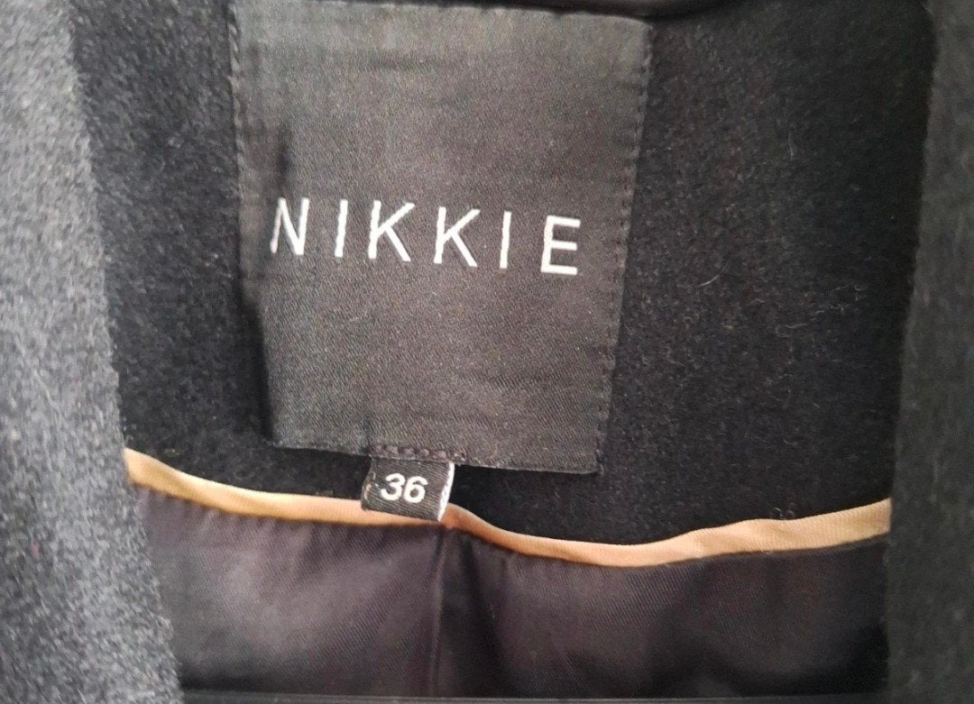 Nikkie zwarte jas maat 36, Ophalen, Zwart, Zo goed als nieuw, Nikkie