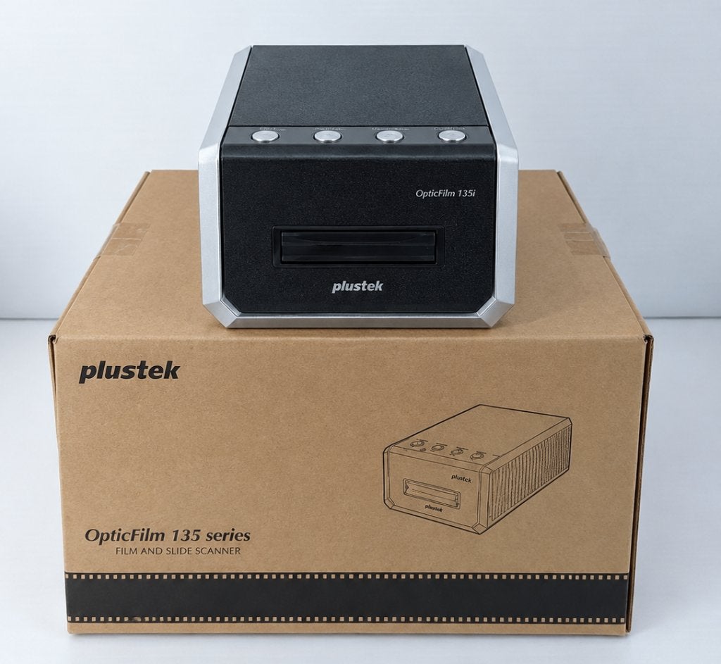 Plustek OpticFilm 135i – compleet en in nieuwstaat, Diascanner, Ophalen of Verzenden, Zo goed als nieuw, MacOS