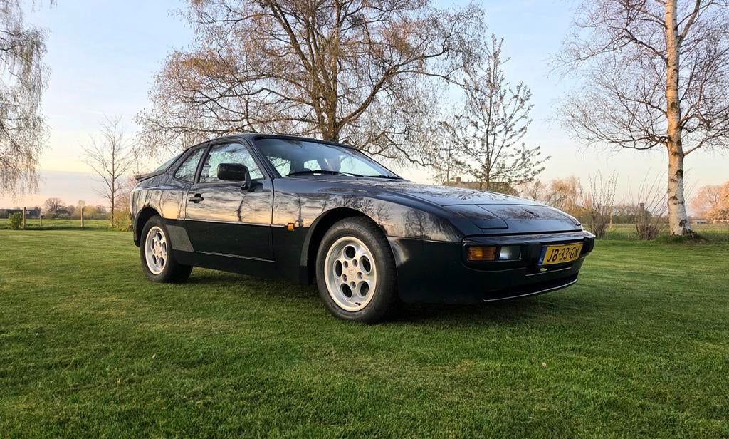 Porsche 944 2.5 Coupe 1982 Blauw, originele NL, Auto's, 2500 cc, Achterwielaandrijving, Zwart, 4 cilinders