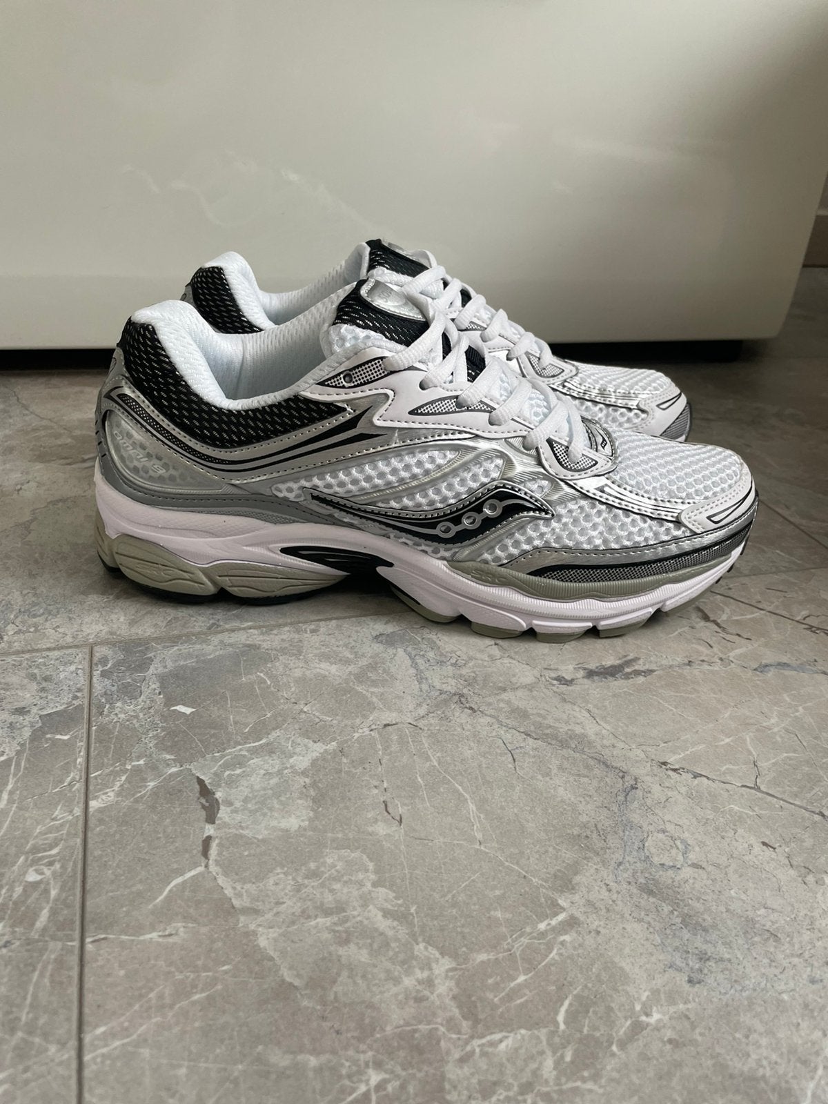 Saucony omni 9 nieuw niet gedragen, Ophalen of Verzenden, Nieuw, Kleding, Saucony