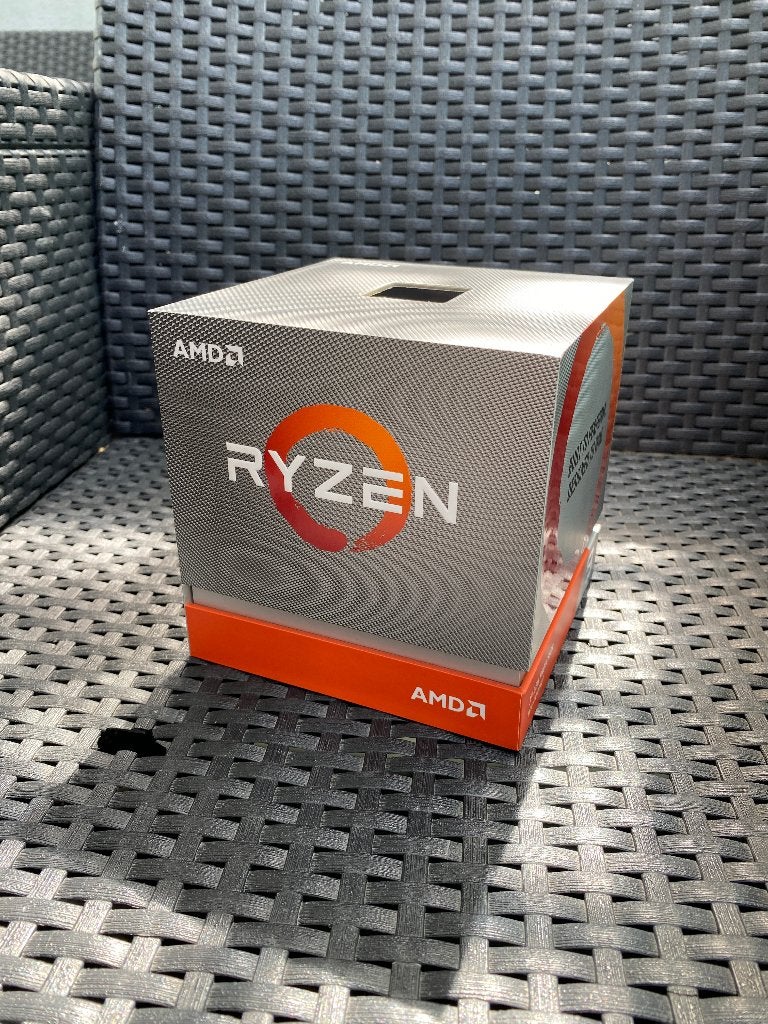 AMD Ryzen 9 3900X CPU (12 Cores) + Wraith Prism RGB Cooler, Computers en Software, Nieuw, Ophalen of Verzenden, AMD Ryzen 9, 12-core
