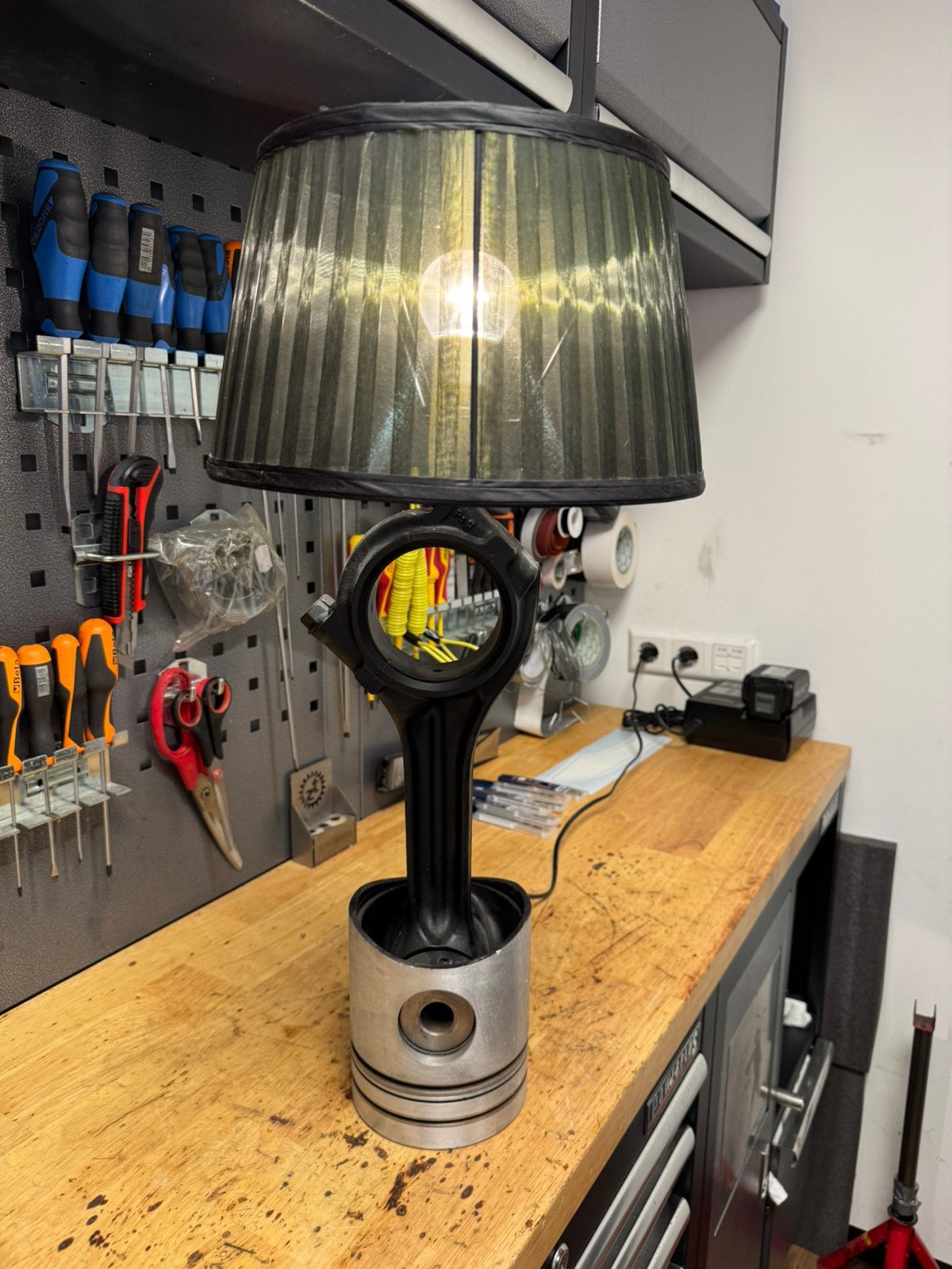 Decoratie lamp mancave zuiger, Verzenden, Jap, Zo goed als nieuw, Hon