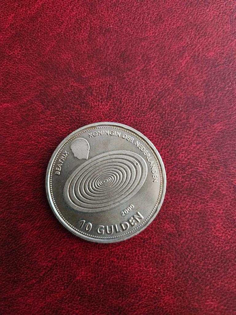 Zilveren 10 Gulden Millenium Munt Koningin Beatrix 2000, Postzegels en Munten, Munten | Nederland, Koningin Beatrix, Zilver, Ophalen of Verzenden