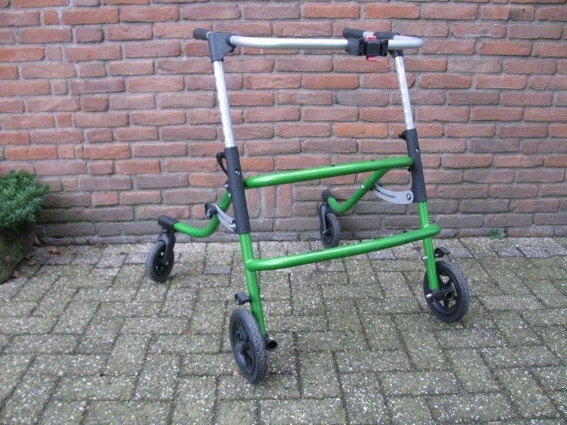 Speciale rollator Otto Bock hoge stand 86cm lage stand 64cm, Ophalen, Opvouwbaar, Zo goed als nieuw