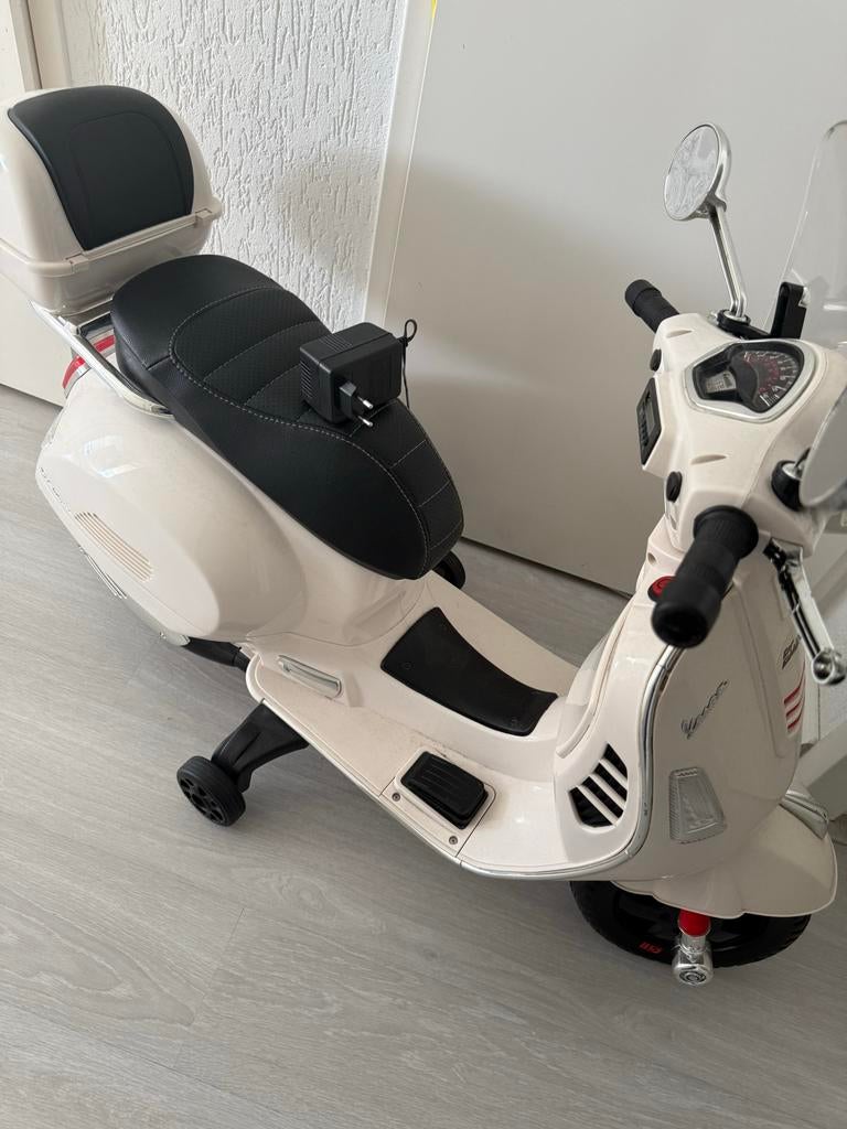 Elektrische kinder Vespa - accu defect, Ophalen, Gebruikt