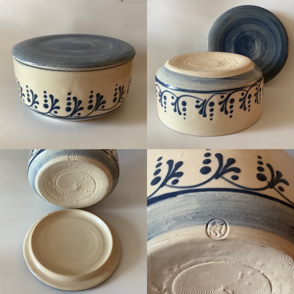 Stoneware handgemaakt dekselschaal Maggie Sheen Engeland, Schaal, Rond, Ophalen of Verzenden, Zo goed als nieuw