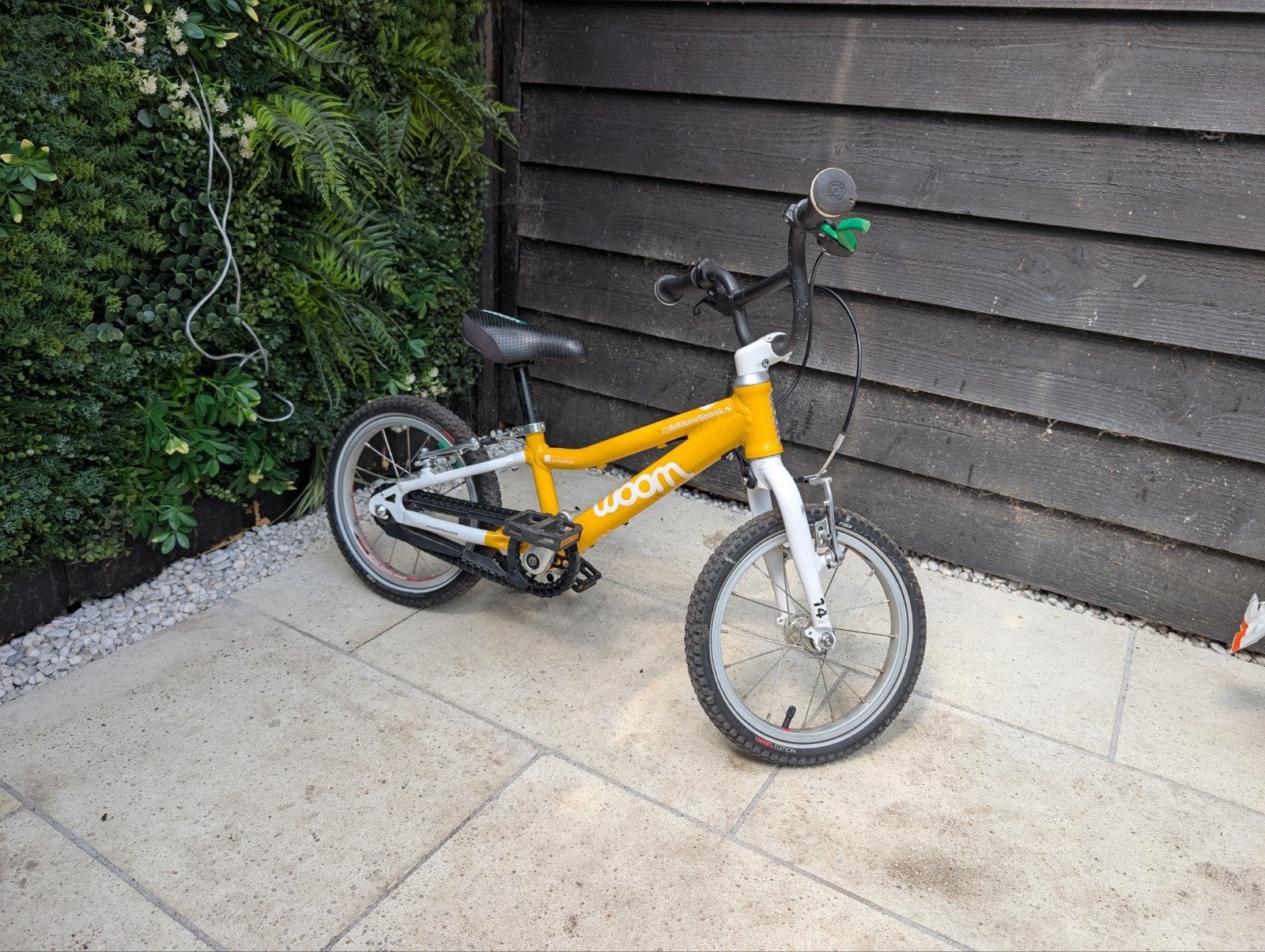 Woom go 2 Kinderfiets - Geel (Zo goed als nieuw) 14 inch, Ophalen, Velgrem, Woom, Minder dan 16 inch