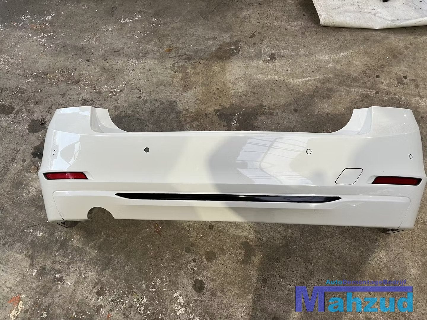 BMW 3 SERIE F30 WIT Achterbumper 2011-2019, Auto-onderdelen, Petuelring 130
80788  Munich, DE, Gebruikt, Info@bmw.de, Ophalen of Verzenden