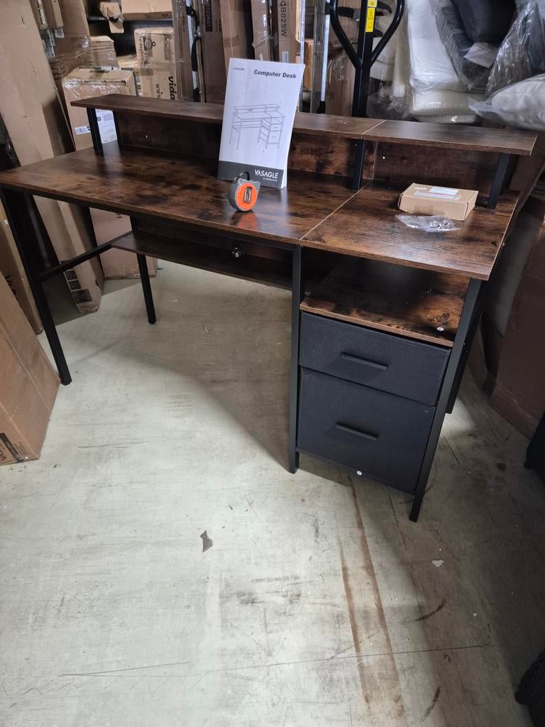 Bureau met LED-verlichting, stopcontacten en USB-poorten, Hout, Bruin, Ophalen of Verzenden, Zo goed als nieuw