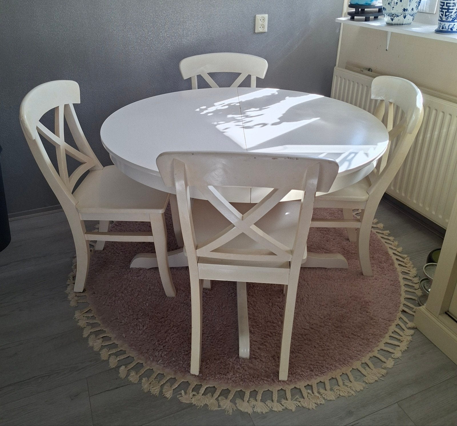 Witte ronde eettafel met 4 stoelen, Ophalen, Gebruikt, Rond, Landelijk